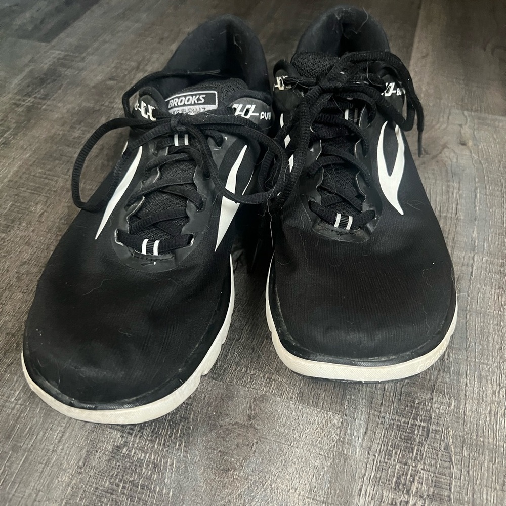 Brooks Pure Flow 7 Mens 8.5 lightweight running and walking shoes